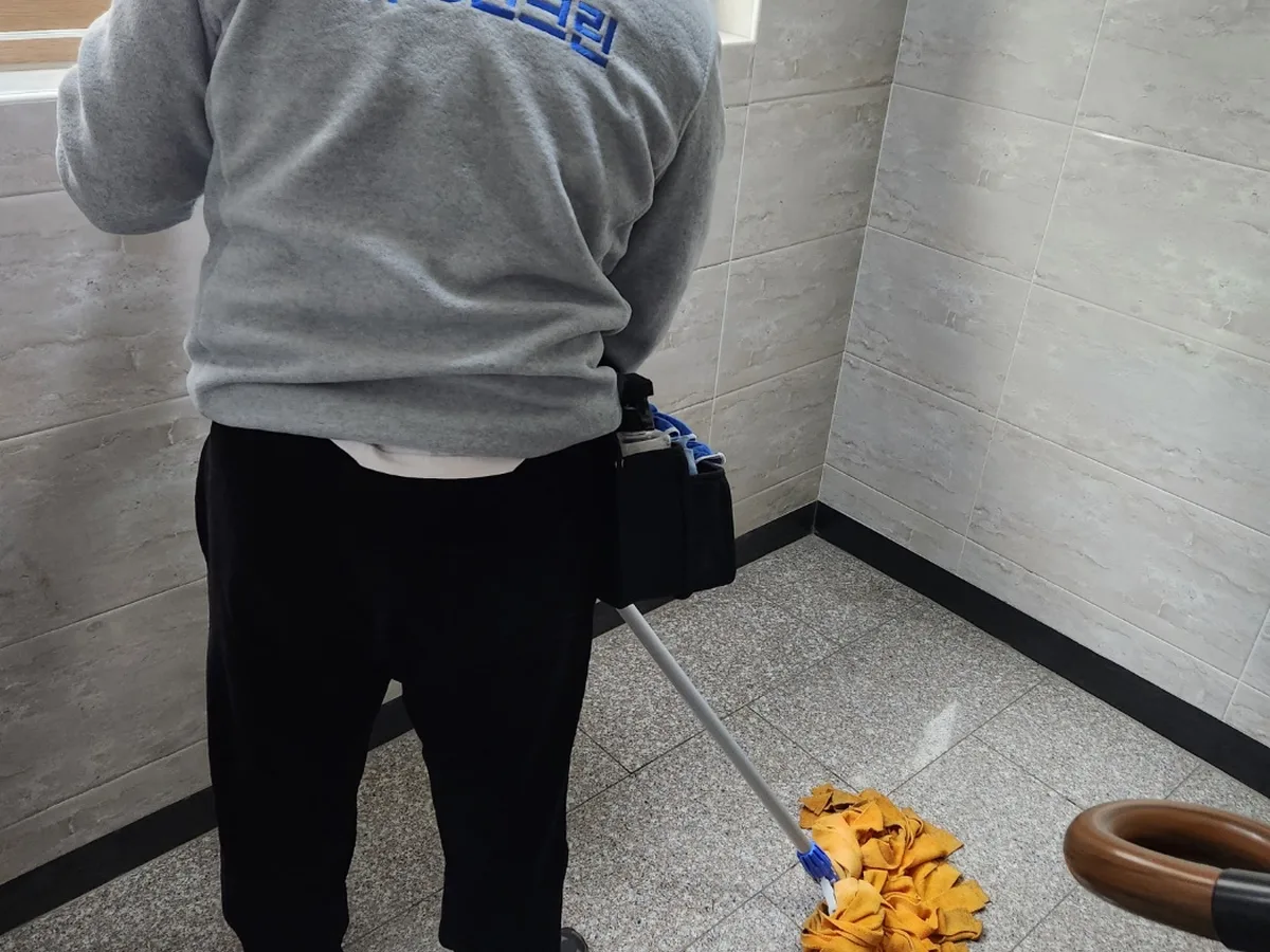 화천군 간동면 건물 복도·대기 동선 야간 위생청소 사례 - 행진크린